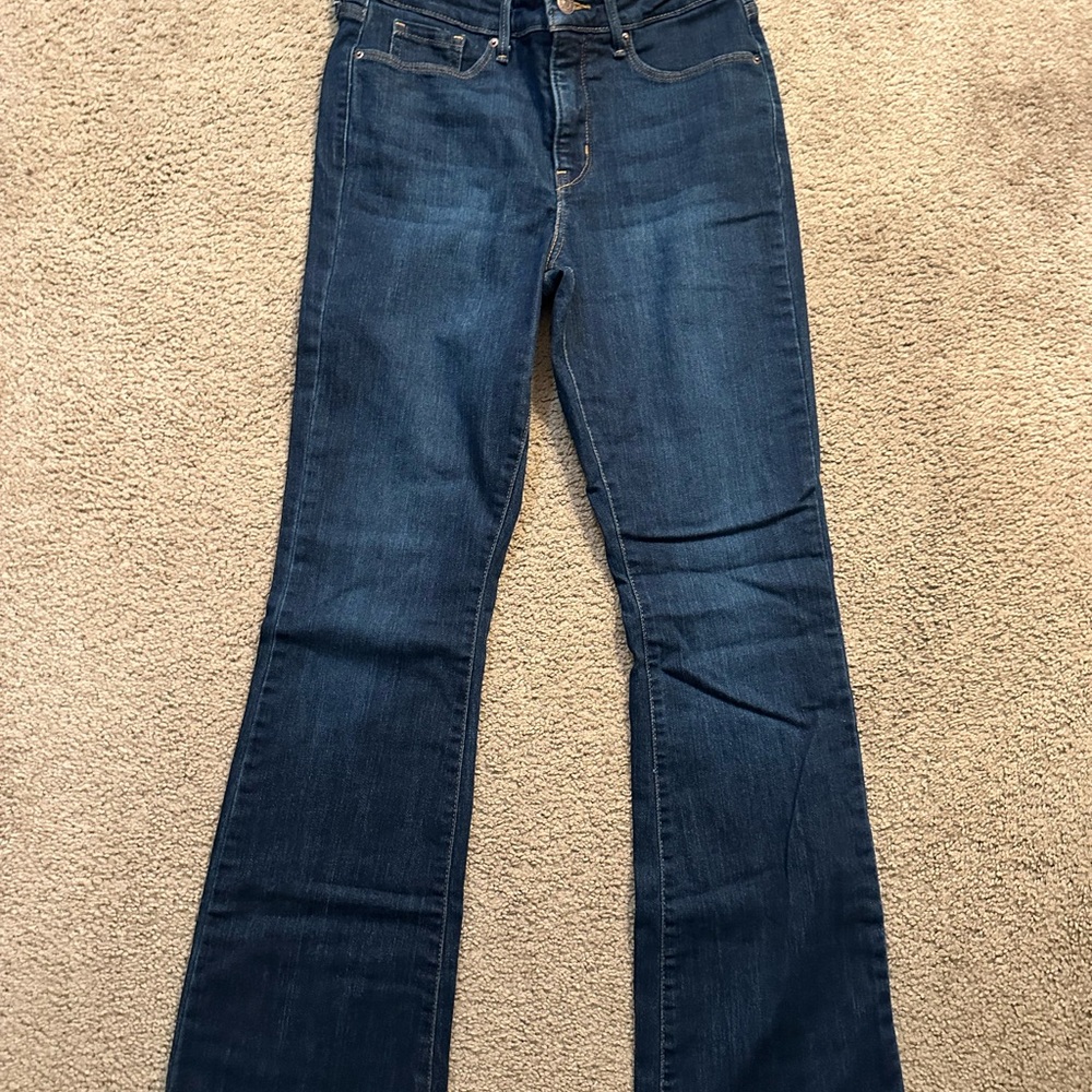 Levi’s Mid-Rise Bootcut Jeans